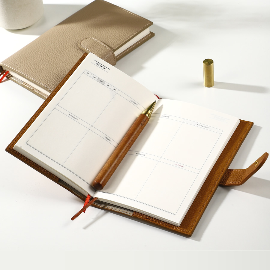 A6 Undated Weekly Planner Lych - огляд і ціна Meal Prep Planner